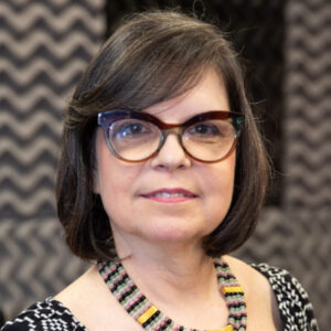 Isabella Perrotta - Professora ESPM